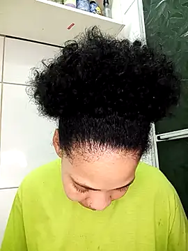 Snapshot of Su_Duarte_1 chatting on 12-03-25, 02:41 Su Duarte 1 online show from 12-03-25, 02:41