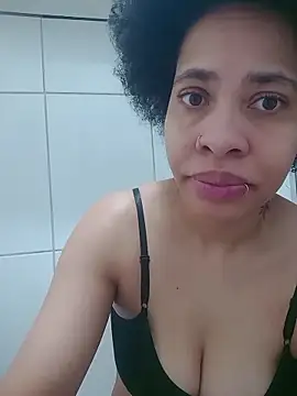 Snapshot of Su_Duarte_1 chatting on 01-11-26, 11:32 Su Duarte 1 online show from 01-11-26, 11:32