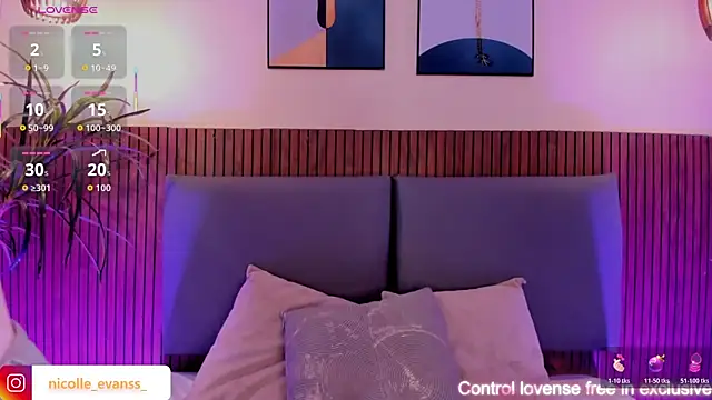NicolleeEvanss online show from 02-26-26, 11:31