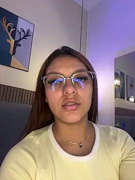 Snapshot of NicolleeEvanss chatting on 06-23-26, 10:46 NicolleeEvanss online show from 06-23-26, 10:46
