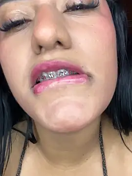 Snapshot of KorinaKovaa chatting on 02-28-25, 08:50 KorinaKovaa online show from 02-28-25, 08:50