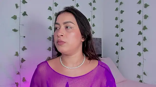 Miaa Garcia online show from 07-31-26, 10:20