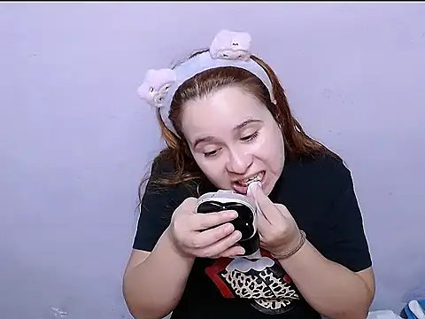 SubLayla01 online show from 04-16-26, 08:09