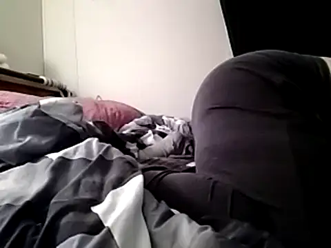 Snapshot of missthickness35_Pika chatting on 01-18-25, 11:55 missthickness35 Pika online show from 01-18-25, 11:55