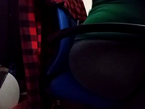 Snapshot of missthickness35_Pika chatting on 01-30-25, 10:08 missthickness35 Pika online show from 01-30-25, 10:08