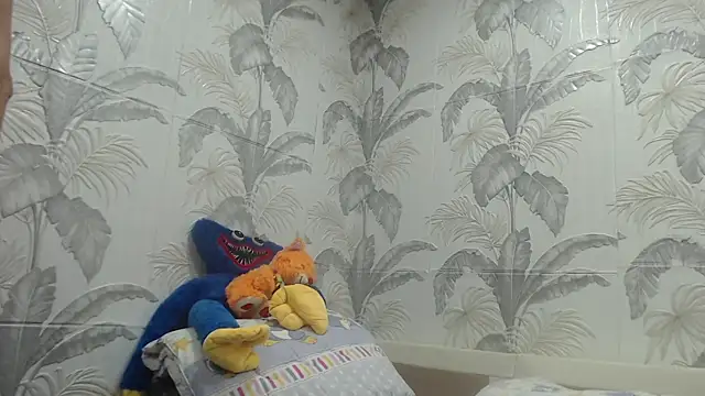 CamDiva113 online show from 12-26-24, 12:16