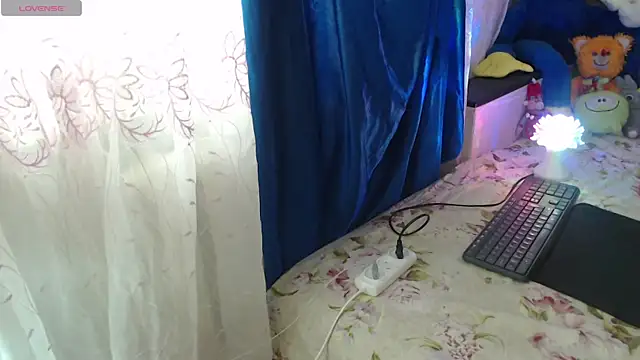 CamDiva113 online show from 03-01-26, 06:04