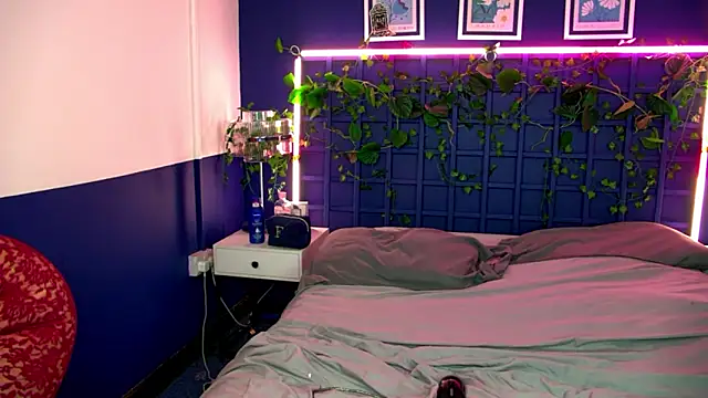 FerrariRedxBabestation online show from 11-09-25, 09:13