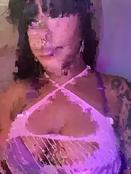 Snapshot of rayemillian chatting on 04-15-26, 07:58 rayemillian online show from 04-15-26, 07:58