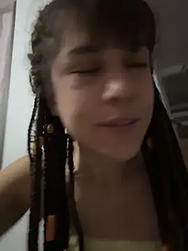 Snapshot of Hellen_dumont chatting on 07-01-26, 11:37 Hellen dumont online show from 07-01-26, 11:37