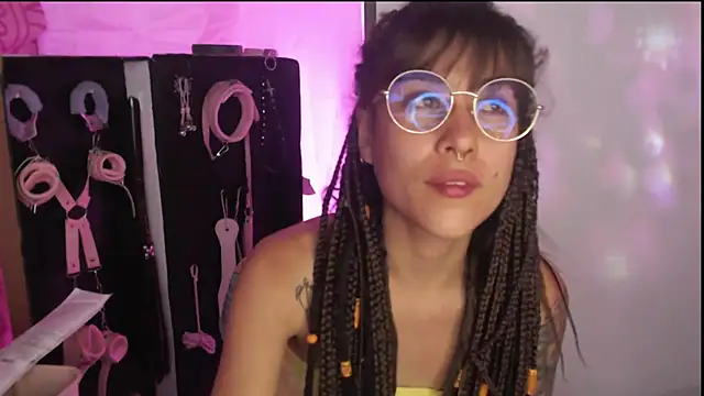 Snapshot of Hellen_dumont chatting on 07-02-26, 03:34 Hellen dumont online show from 07-02-26, 03:34