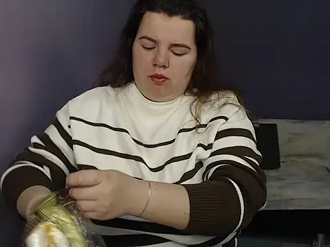 so shy online show from 10-09-25, 06:55