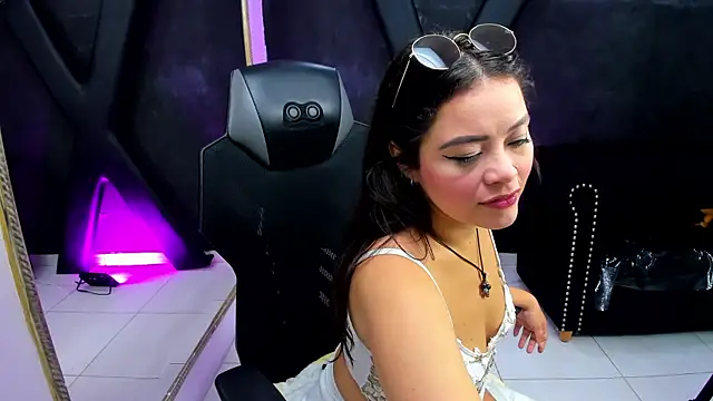 DarlingBDSM  online show from 11-19-25, 01:55