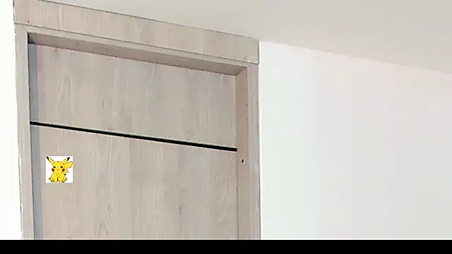 Snapshot of honey_skin chatting on 12-17-24, 02:11 honey skin online show from 12-17-24, 02:11