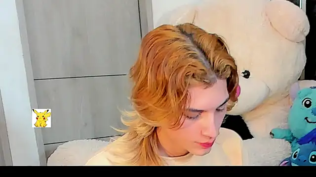 Snapshot of honey_skin chatting on 12-24-24, 07:39 honey skin online show from 12-24-24, 07:39