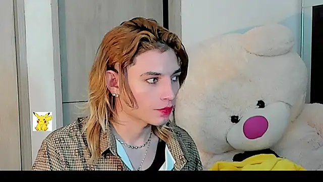 Snapshot of honey_skin chatting on 12-28-24, 11:48 honey skin online show from 12-28-24, 11:48