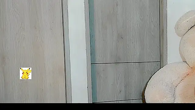 Snapshot of honey_skin chatting on 12-30-24, 12:11 honey skin online show from 12-30-24, 12:11