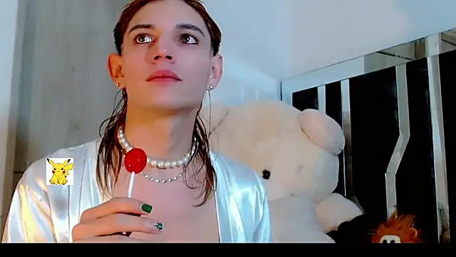 Snapshot of honey_skin chatting on 02-05-25, 09:18 honey skin online show from 02-05-25, 09:18