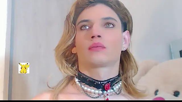 Snapshot of honey_skin chatting on 02-25-25, 06:25 honey skin online show from 02-25-25, 06:25