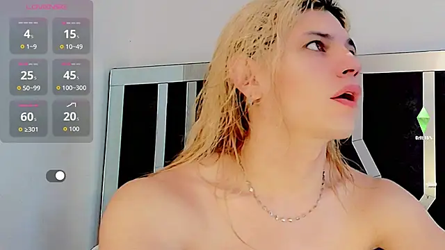 Snapshot of honey_skin chatting on 09-12-25, 02:50 honey skin online show from 09-12-25, 02:50