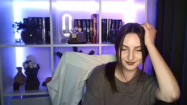 Snapshot of X_Alisa chatting on 04-25-26, 06:49 X Alisa online show from 04-25-26, 06:49