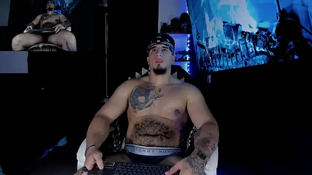 kingbear777 online show from 01-31-25, 01:01