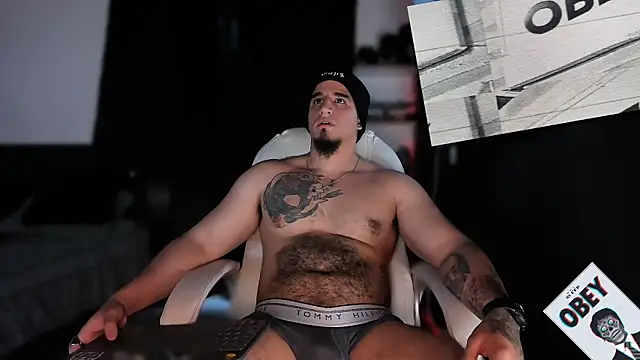 kingbear777 online show from 02-02-25, 12:19