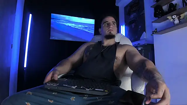 kingbear777 online show from 09-15-25, 10:43