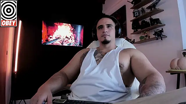 kingbear777 online show from 10-04-25, 02:20