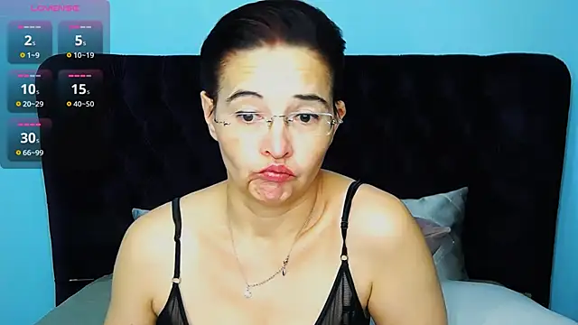 StaceyDarling online show from 12-20-25, 12:01