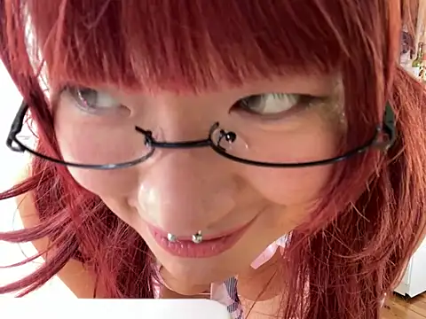 Snapshot of xxxYUKARIxxx chatting on 07-31-26, 12:26 xxxYUKARIxxx online show from 07-31-26, 12:26