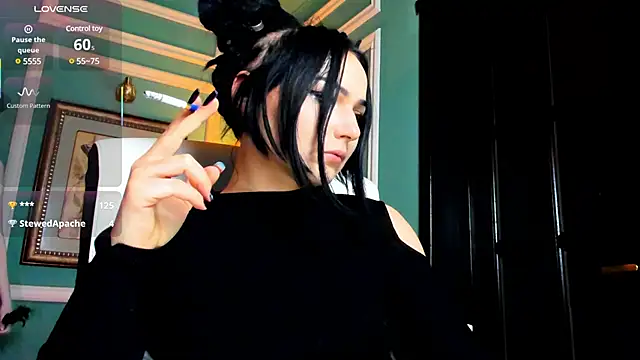 1Munique online show from 02-23-25, 08:22