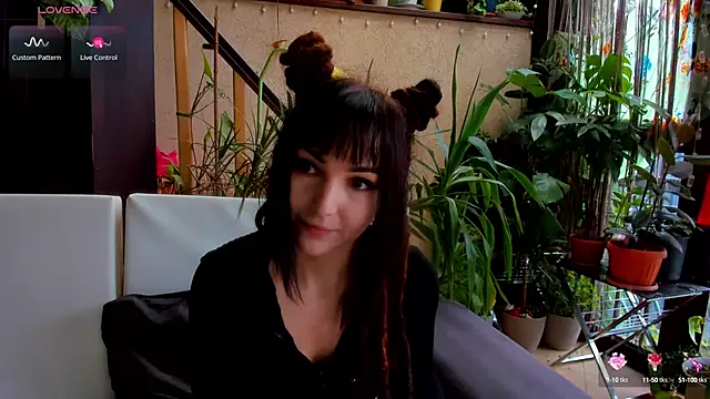 1Munique online show from 09-24-25, 07:23