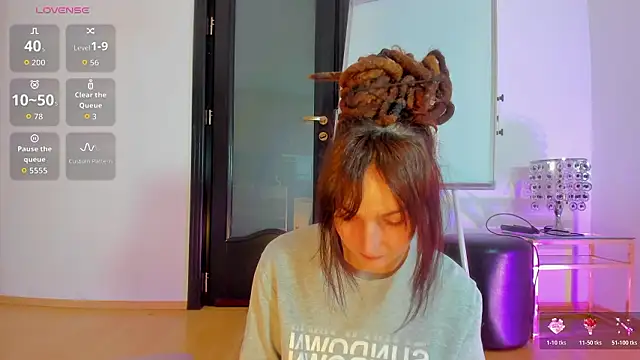 1Munique online show from 02-19-26, 08:32