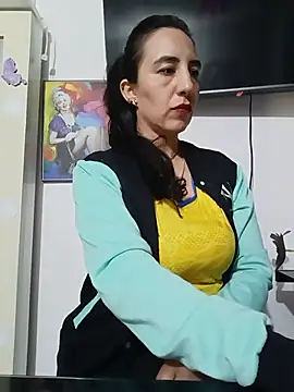 Snapshot of christine-x chatting on 06-17-26, 10:32 christine-x online show from 06-17-26, 10:32