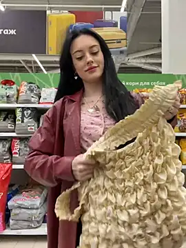 Snapshot of Melissa_crazy chatting on 12-11-24, 03:15 Melissa crazy online show from 12-11-24, 03:15