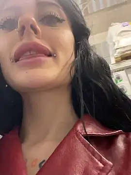 Snapshot of Melissa_crazy chatting on 02-01-25, 06:08 Melissa crazy online show from 02-01-25, 06:08