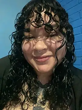 Snapshot of Kimberliprivv chatting on 04-18-26, 04:22 Kimberliprivv online show from 04-18-26, 04:22