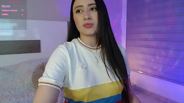 Snapshot of PiaSmile chatting on 06-18-26, 12:44 PiaSmile online show from 06-18-26, 12:44