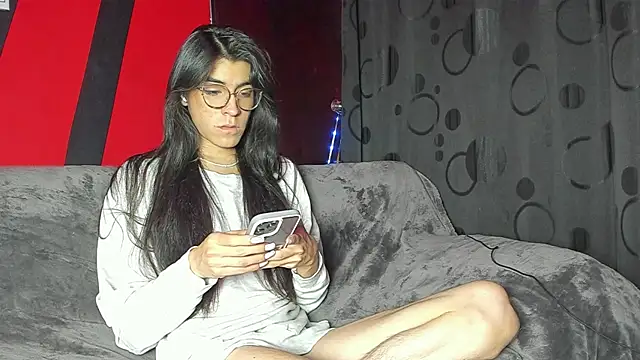 Chaminela 27 online show from 02-15-25, 12:01