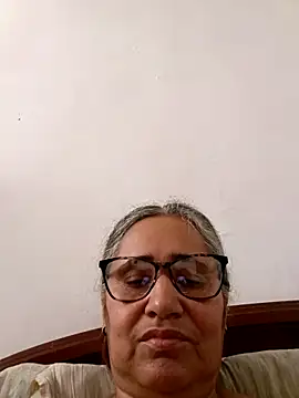 Snapshot of _candi chatting on 04-23-26, 01:35 candi online show from 04-23-26, 01:35