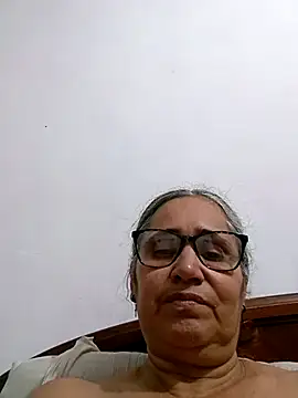 Snapshot of _candi chatting on 04-29-26, 12:37 candi online show from 04-29-26, 12:37
