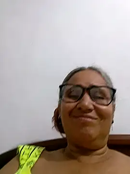 Snapshot of _candi chatting on 05-06-26, 10:31 candi online show from 05-06-26, 10:31