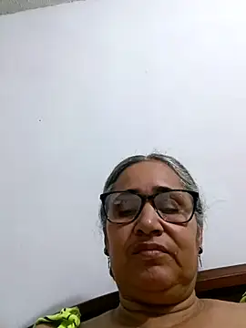 Snapshot of _candi chatting on 05-06-26, 10:59 candi online show from 05-06-26, 10:59