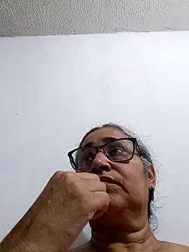 Snapshot of _candi chatting on 05-12-26, 11:35 candi online show from 05-12-26, 11:35