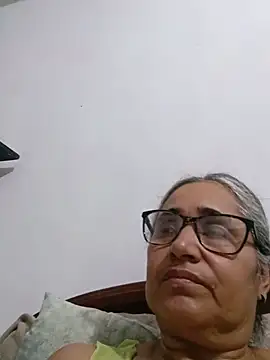 Snapshot of _candi chatting on 05-16-26, 01:02 candi online show from 05-16-26, 01:02