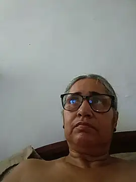 Snapshot of _candi chatting on 05-23-26, 01:15 candi online show from 05-23-26, 01:15