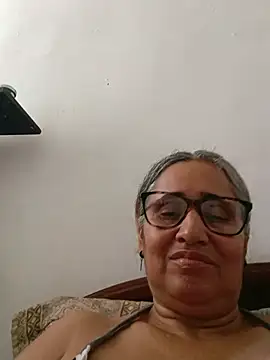 Snapshot of _candi chatting on 05-26-26, 04:14 candi online show from 05-26-26, 04:14