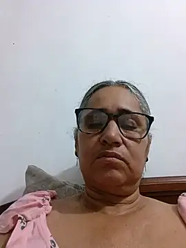 Snapshot of _candi chatting on 06-11-26, 11:08 candi online show from 06-11-26, 11:08