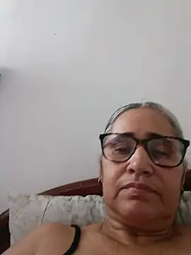 Snapshot of _candi chatting on 06-14-26, 08:11 candi online show from 06-14-26, 08:11
